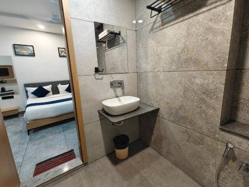 the sky comfort hotel krisha dwarka