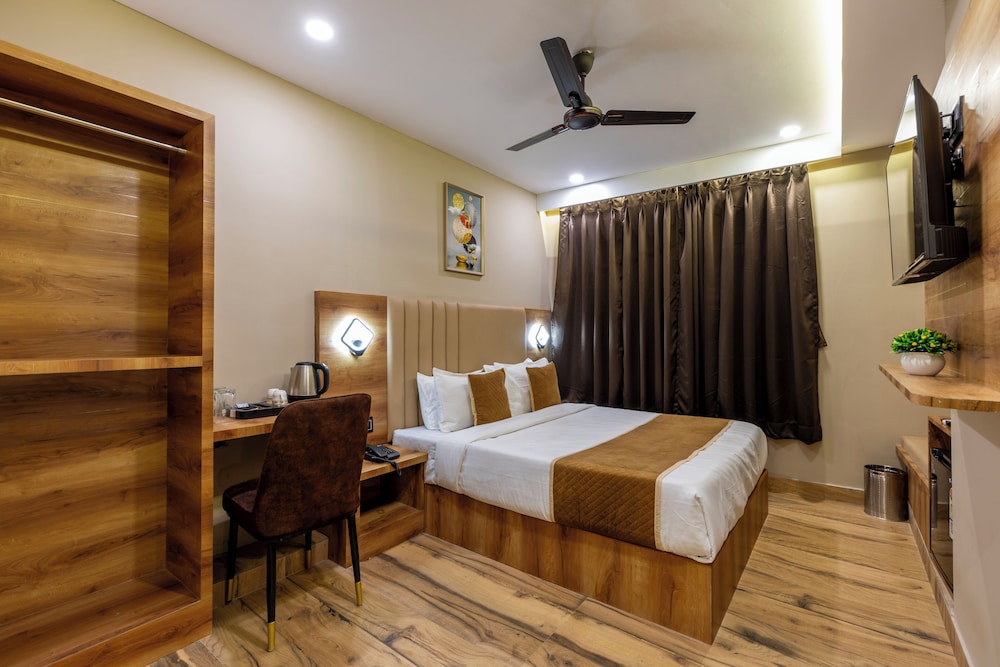 hotel zara international