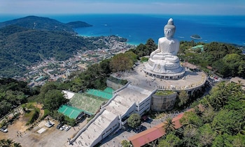 the taksim patong beach hotel