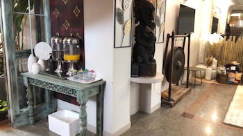 The Taksim Patong Beach Hotel,,4 star