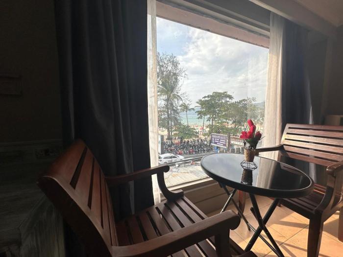 the taksim patong beach hotel