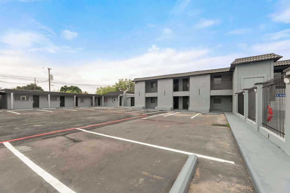 guesthouse extended stay laredo