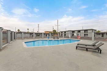 Guesthouse Extended Stay Laredo,,2 star