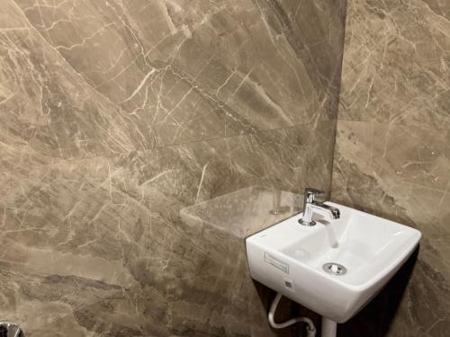 white teak suites 3bhk madhapur hitec city