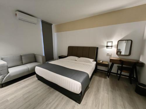 galaxy hotel bandar perda