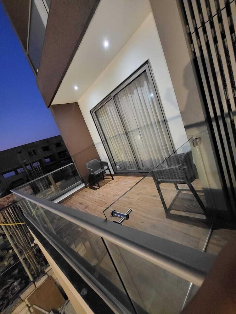 shivam hotel madhavpur