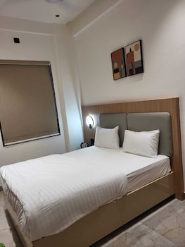 shivam hotel madhavpur