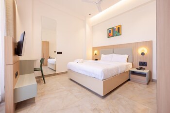 shivam hotel madhavpur