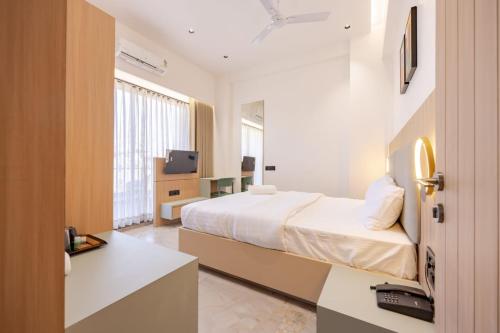 shivam hotel madhavpur