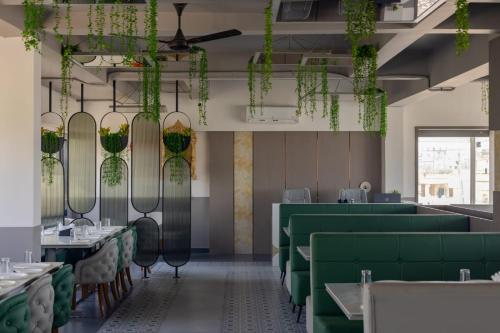 shivam hotel madhavpur