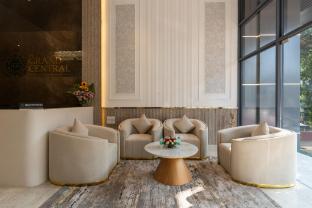 The Grand Central,,3 star