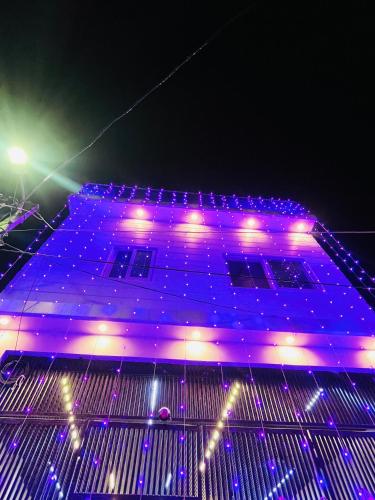 Ravindra Geeta Inn,,2 star