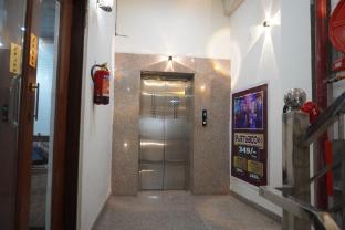 sunroof hotel and rooftop kitchen