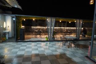 Sunroof Hotel & Rooftop Kitchen,,3 star