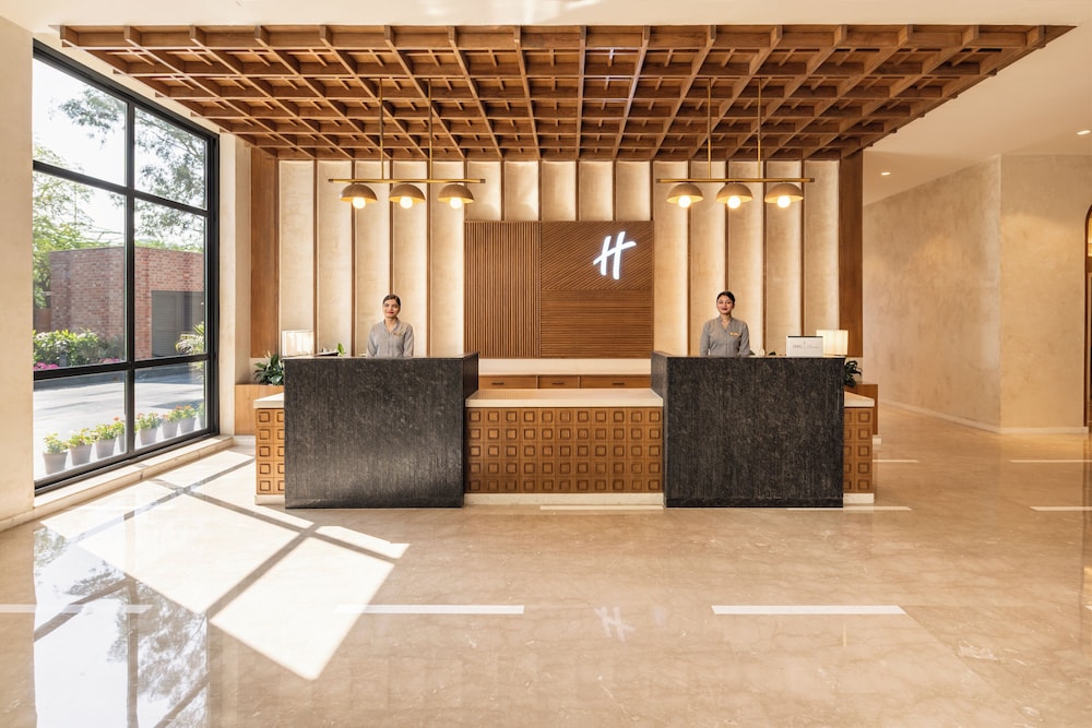 holiday inn gurgaon nh8 by ihg