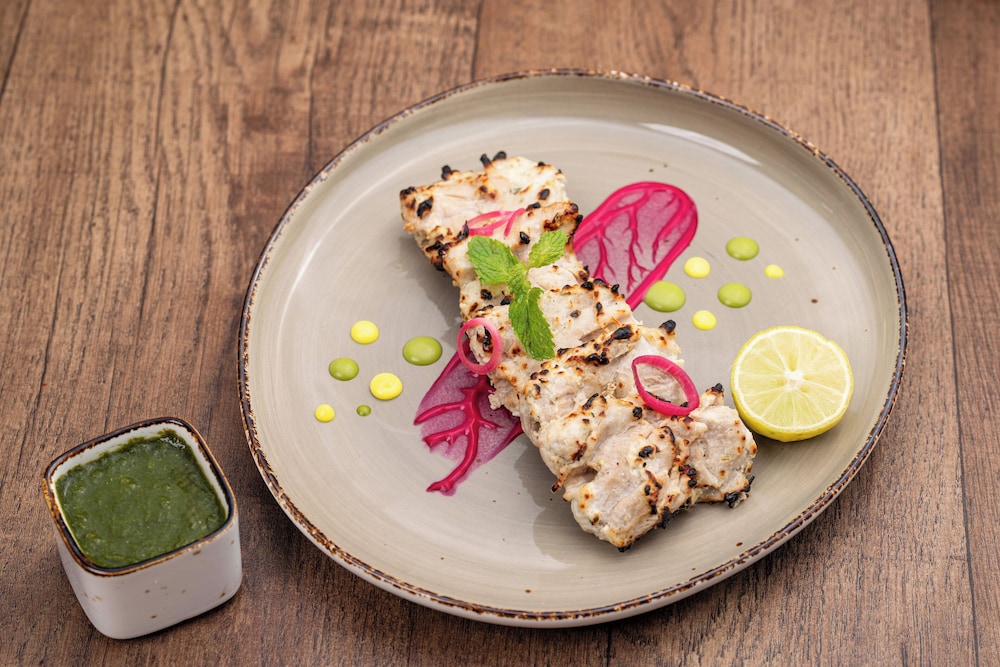 holiday inn gurgaon nh8 by ihg