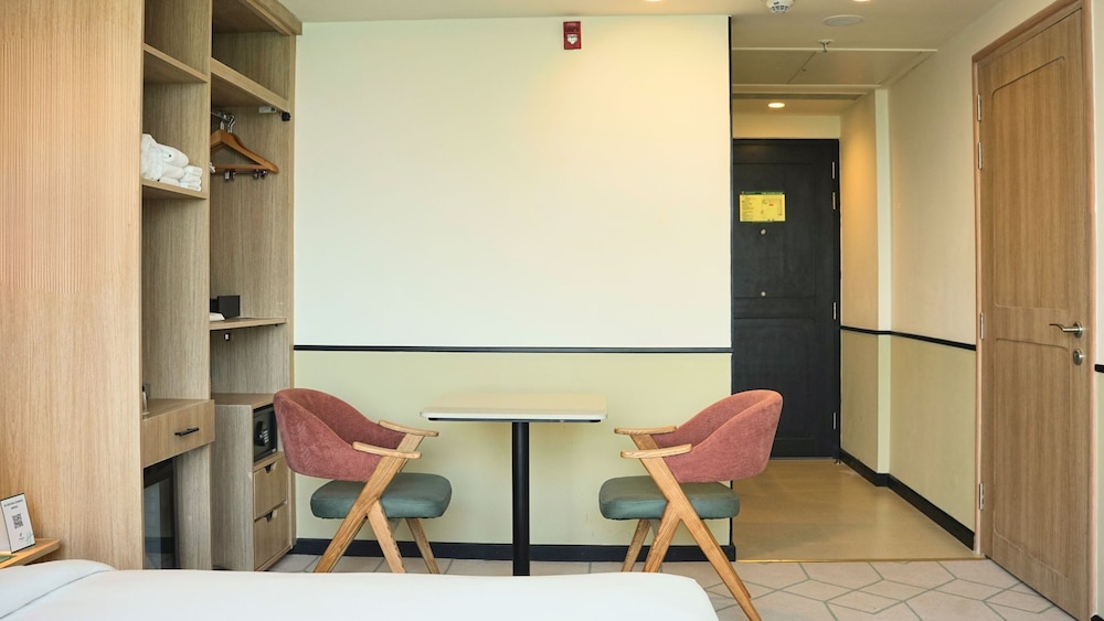 holiday inn gurgaon nh8 by ihg