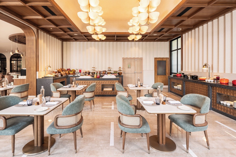 holiday inn gurgaon nh8 by ihg