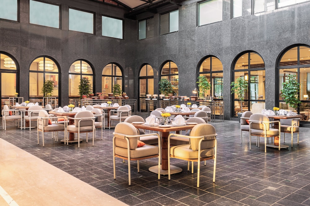 holiday inn gurgaon nh8 by ihg