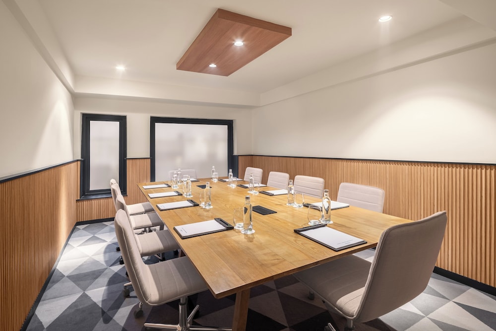 holiday inn gurgaon nh8 by ihg