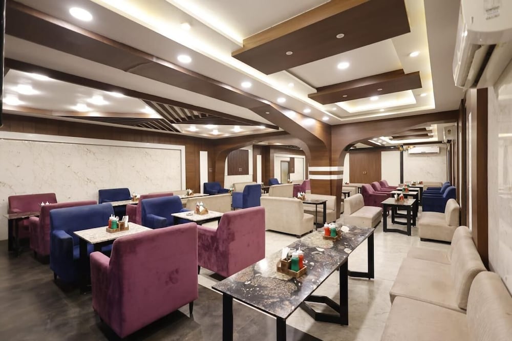 hotel kameshut garden bar and restaurant