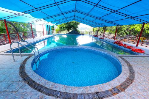 maruti resort and villas