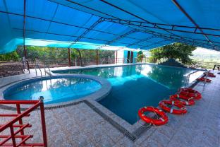 maruti resort and villas