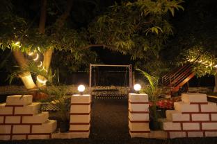 maruti resort and villas