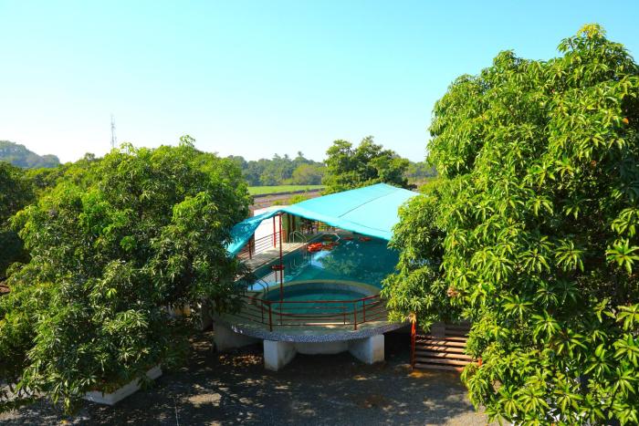 maruti resort and villas