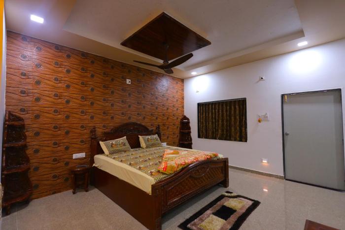 maruti resort and villas