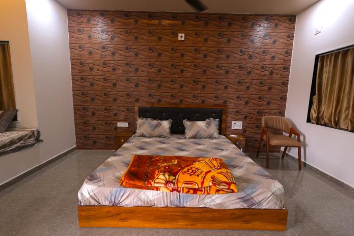 maruti resort and villas