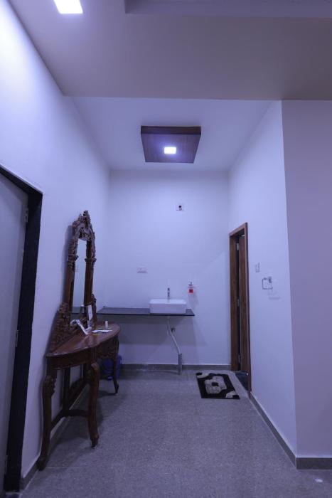 maruti resort and villas