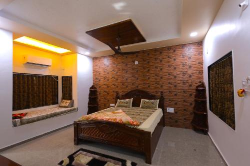 maruti resort and villas