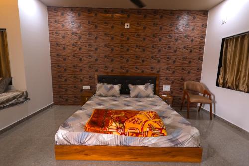 maruti resort and villas