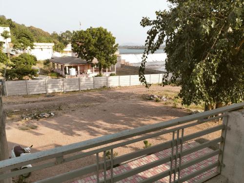 gurukrupa yatri niwas