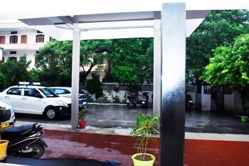 comfort cottage by grb