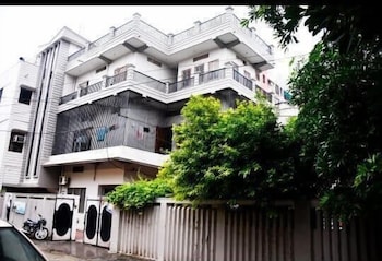 comfort cottage by grb