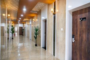 pincode 90 executive suites