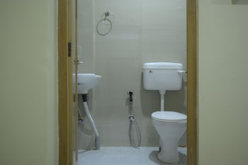 hotel pohor regency near kamakhya foot bridge