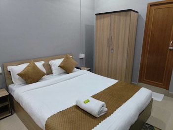hotel pohor regency near kamakhya foot bridge