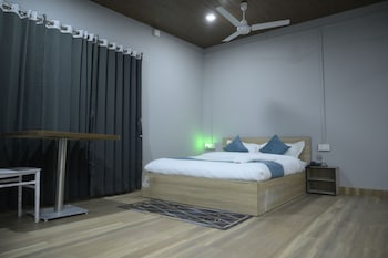 hotel pohor regency near kamakhya foot bridge