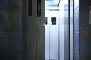 hotel pohor regency near kamakhya foot bridge