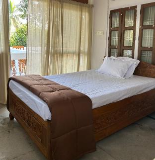 Roots Guesthouse And Homestay,,5 star