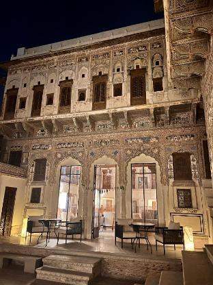the gulab haveli