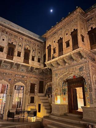 the gulab haveli