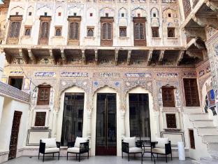the gulab haveli