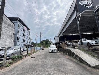 terminal2 hotel phukettown