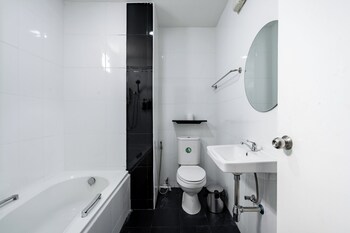 terminal2 hotel phukettown