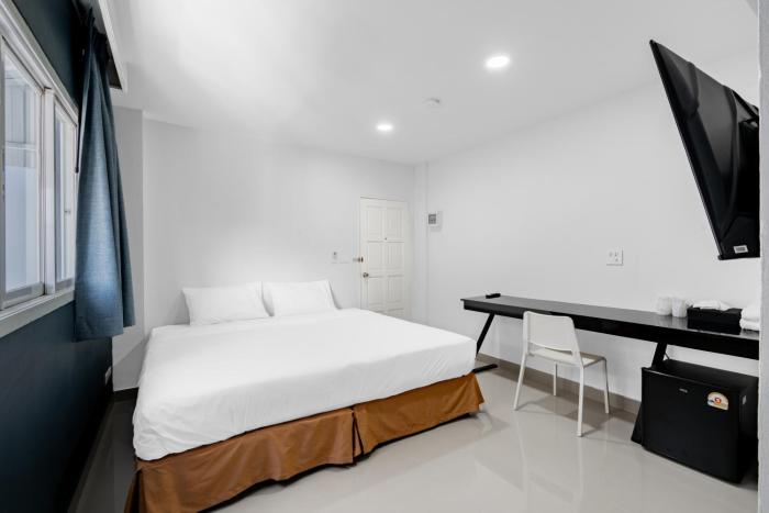 terminal2 hotel phukettown