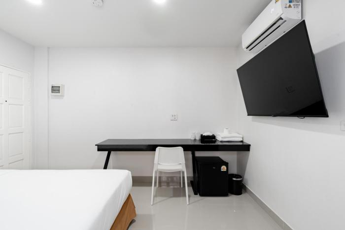 terminal2 hotel phukettown